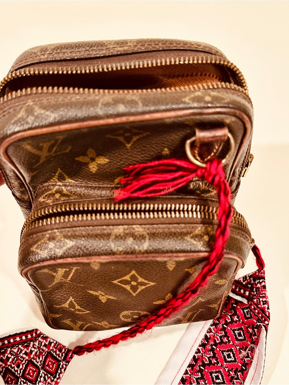 Louis Vuitton Monogram Amazone Crossbody Vintage Custom Strap - Picture 11 of 12